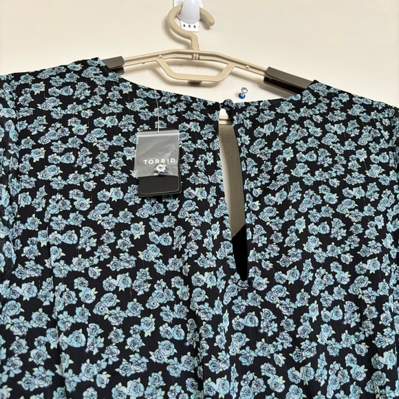 Torrid Mini Lurex Chiffon Tiered Mini Dress Size 0/L (12) NEW Floral Deep Black - Picture 8 of 12